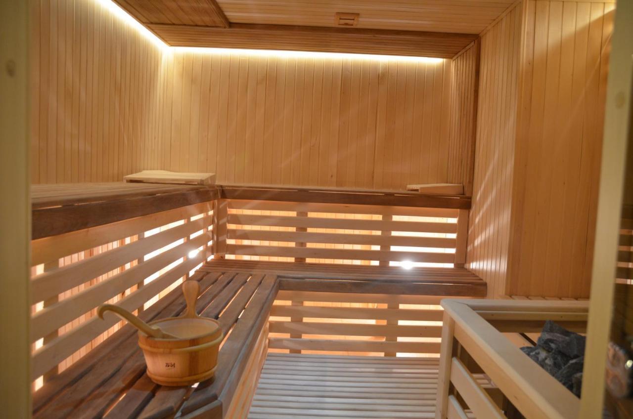 צ'רנוביץ Allureinn Hotel And Spa מראה חיצוני תמונה