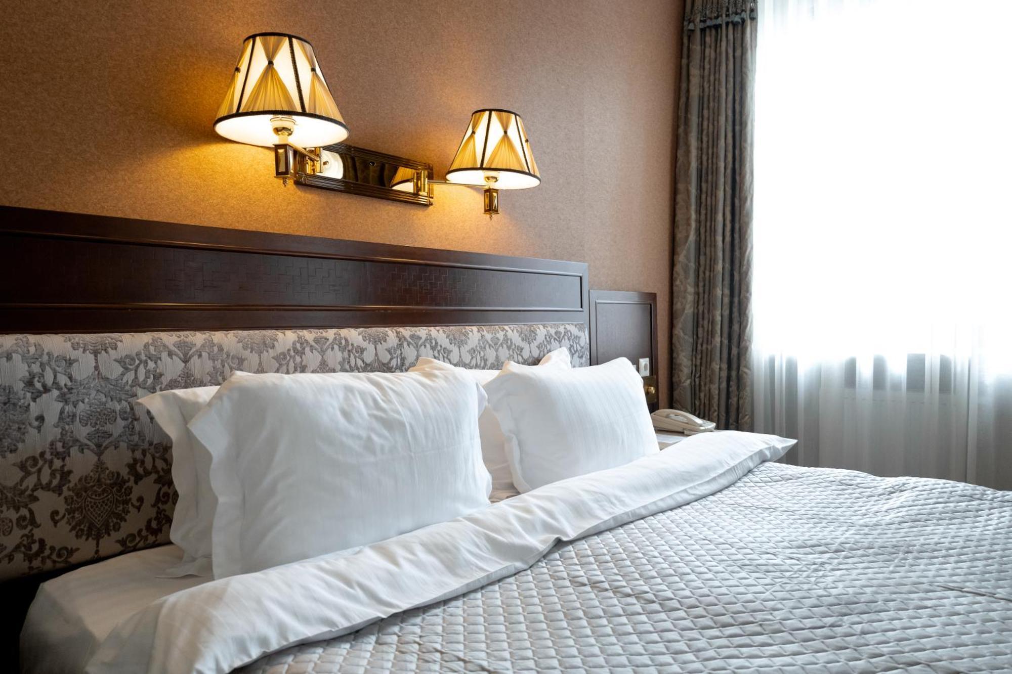 צ'רנוביץ Allureinn Hotel And Spa מראה חיצוני תמונה