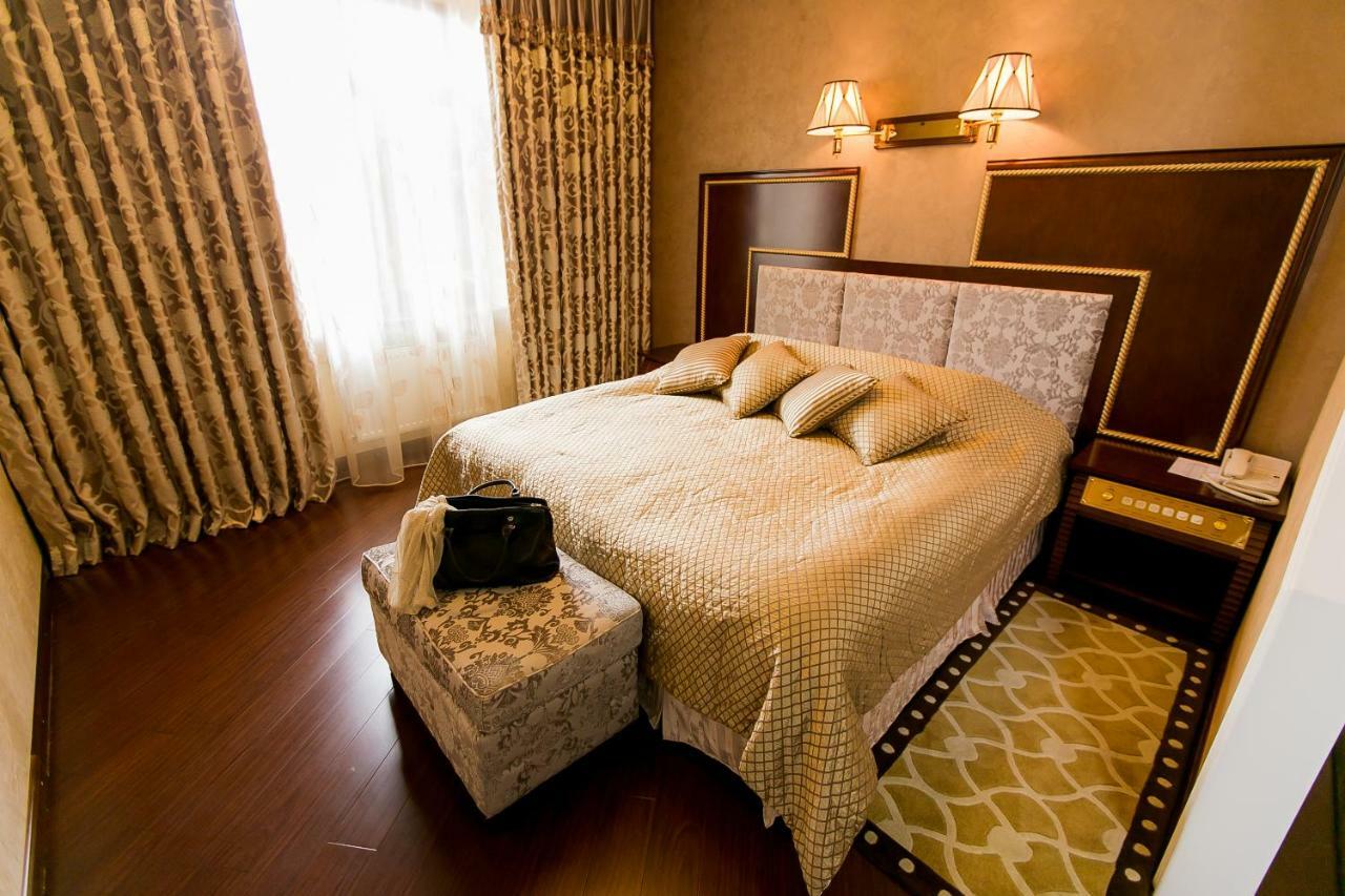 צ'רנוביץ Allureinn Hotel And Spa מראה חיצוני תמונה