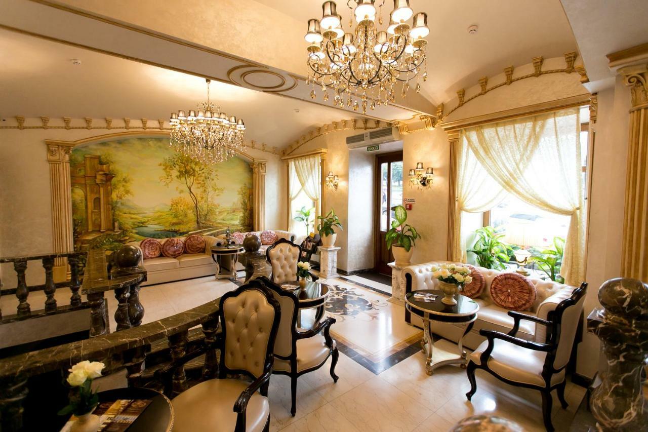 צ'רנוביץ Allureinn Hotel And Spa מראה חיצוני תמונה