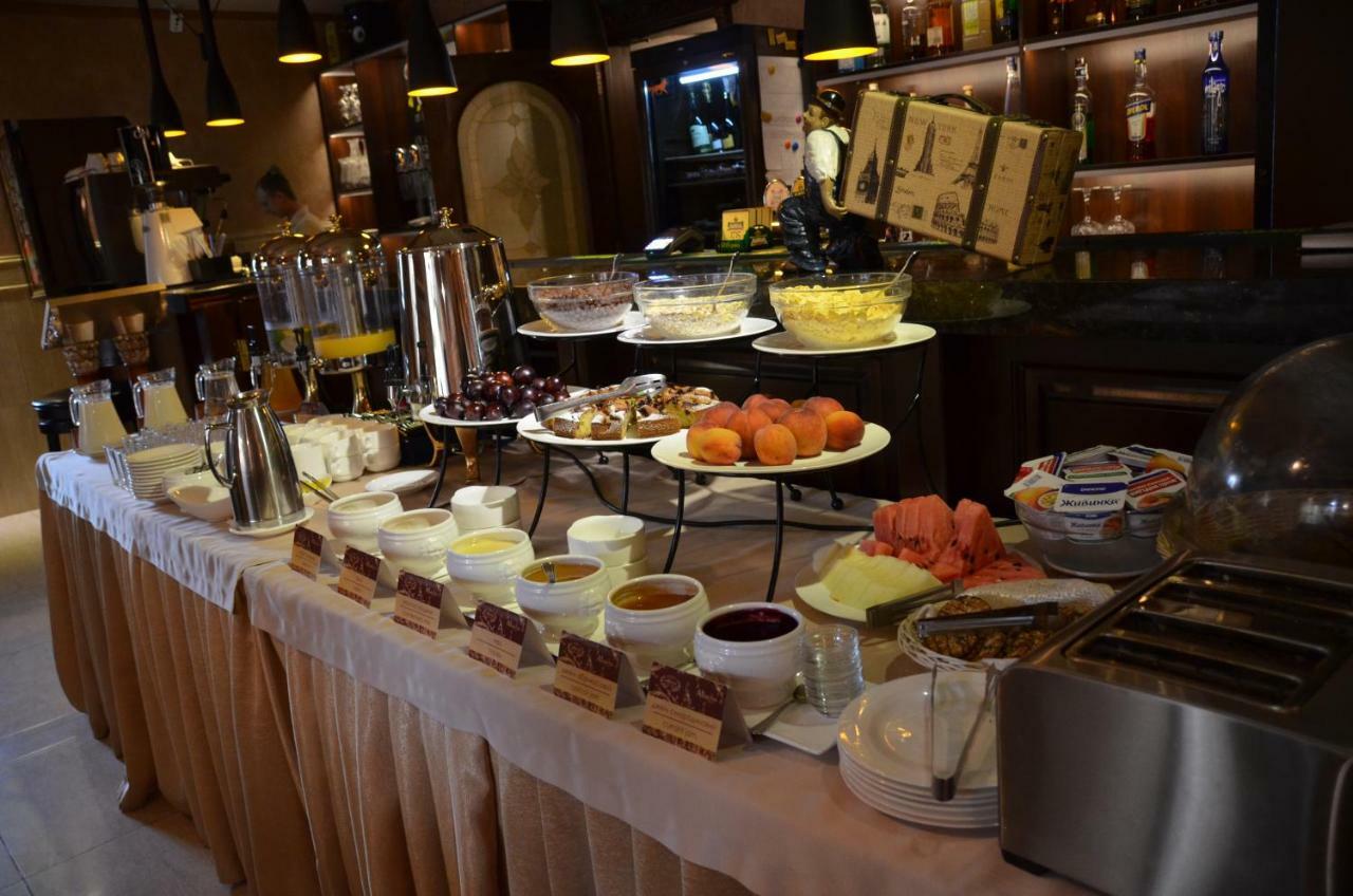 צ'רנוביץ Allureinn Hotel And Spa מראה חיצוני תמונה